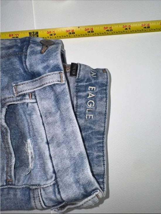 High Rise Jeggings American Eagle Outfitters Light Blue Ripped Jeans Size 4 (26) - Picture 6 of 8